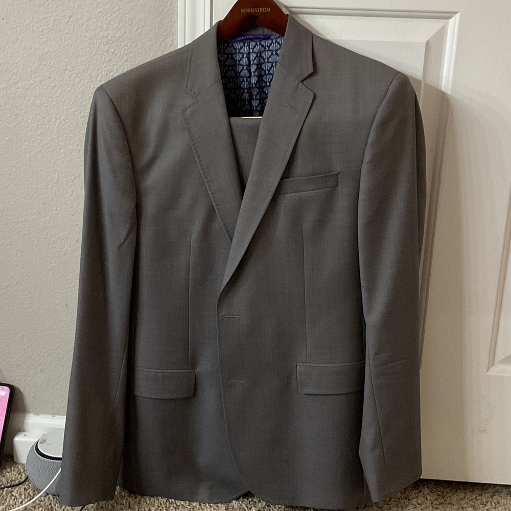Ted Baker Men’s Grey Suit Coat & Pant